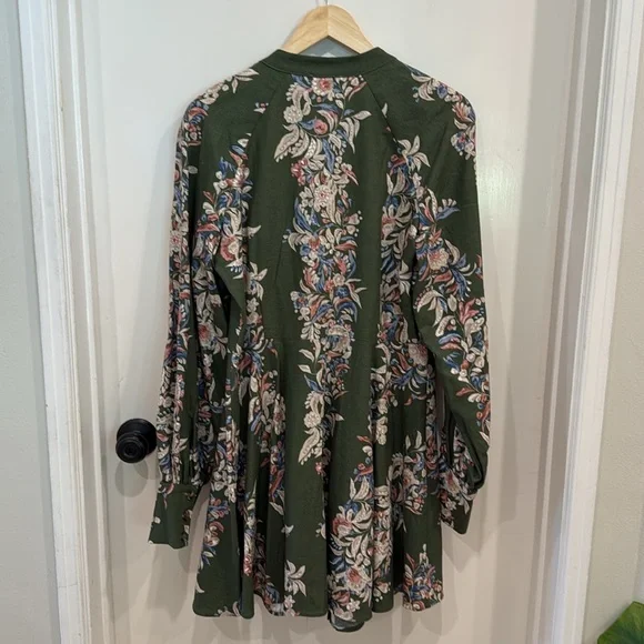 SÉZANE Caprice Dress in Olive Green Floral Border sz US 8 / FR 40 NWOT - Picture 11 of 13